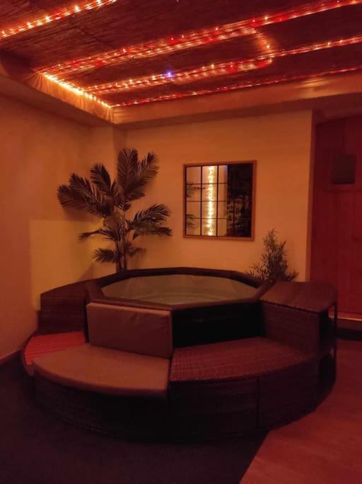 Nuit Romantique Avec Spa Privatif Meilhaud Exteriér fotografie
